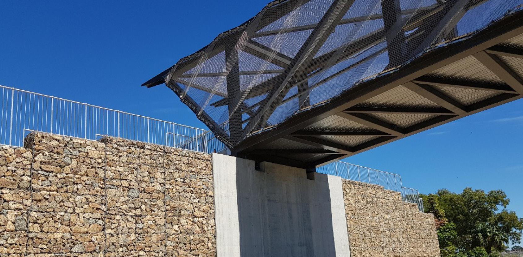Wire mesh system with rock face connect reid park 1690X831